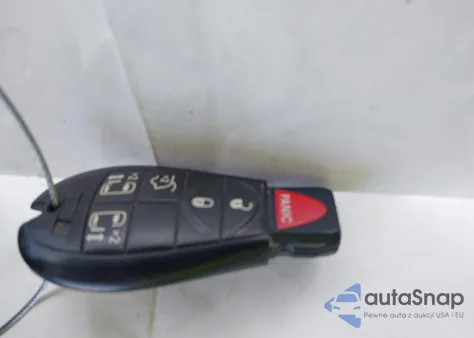 2012 Chrysler Town & Country Touring из США, поврежденный, VIN 2C4RC1BG2CR157490